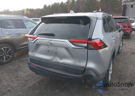2019 Toyota Rav4 Le z USA, uszkodzony, nr VIN JTMF1RFV3KD017188